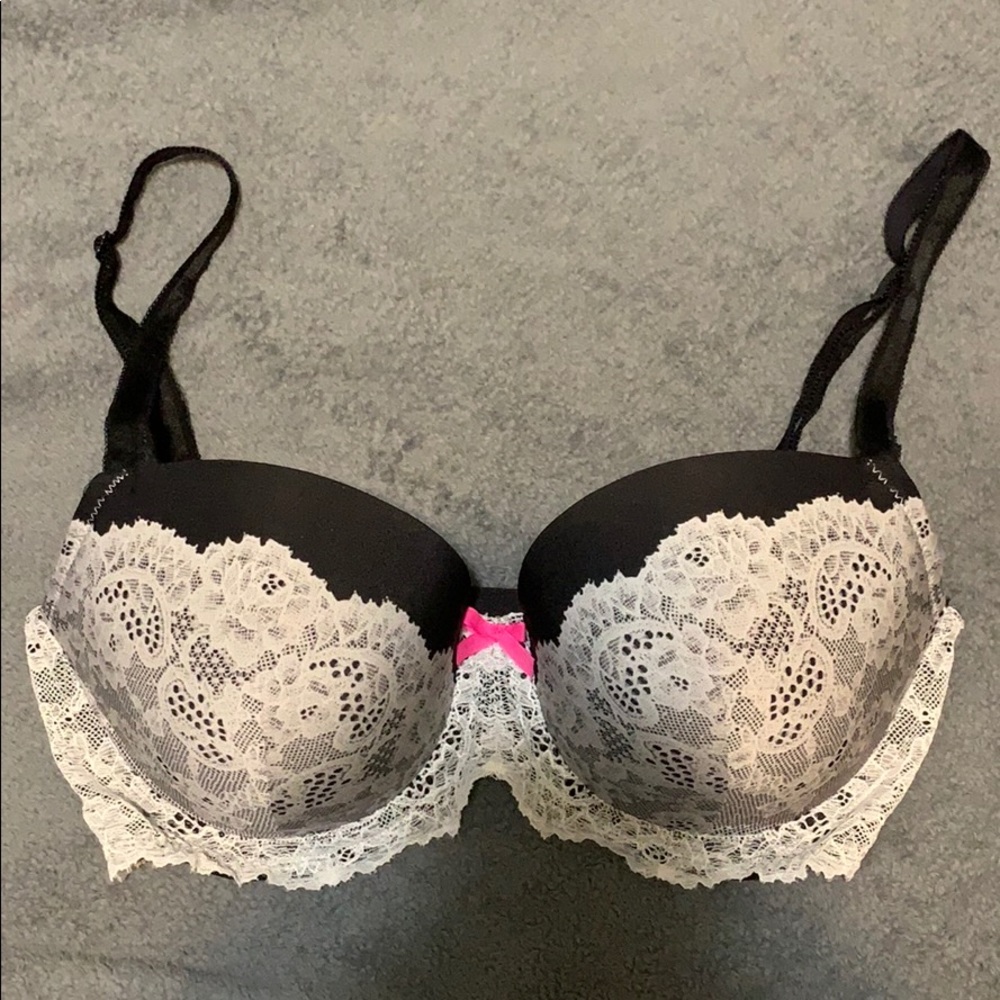 Victoria’s Secret Dream Angels Bra